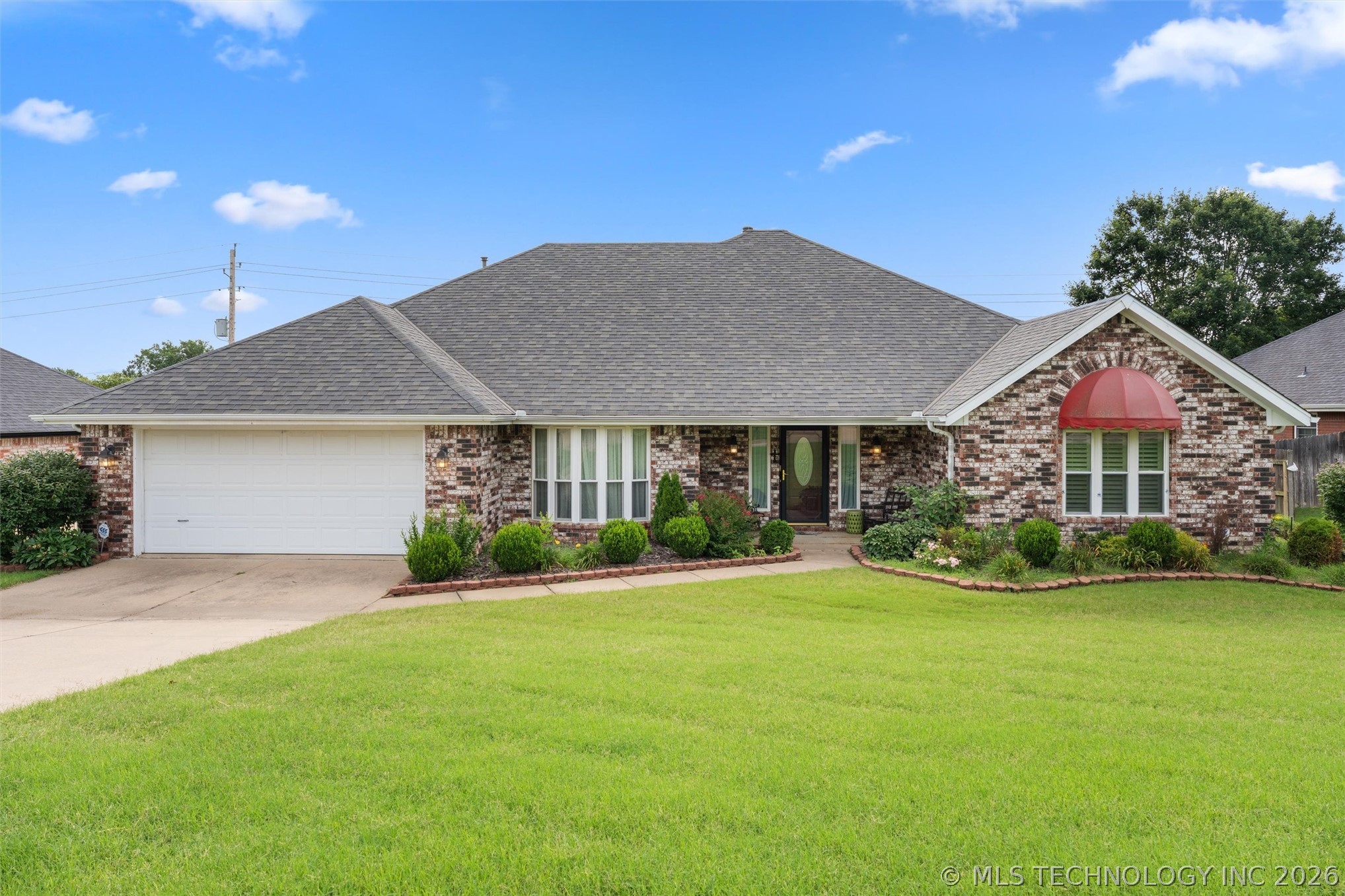 Photo 1 of 38 — 1018 Arbor Drive, Bartlesville, OK 74006