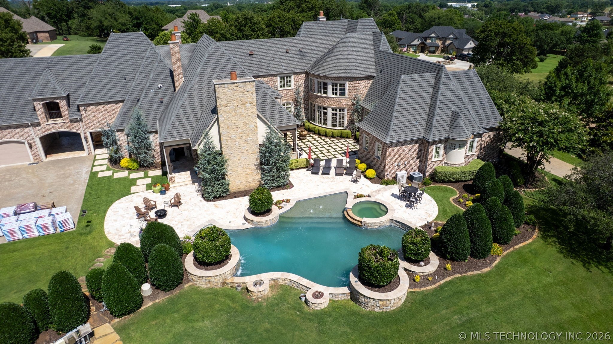 3202 Castle Court