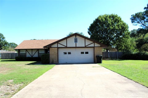 Photo of 201 Sandpiper Circle, Durant, OK 74701 (MLS # 2638461)