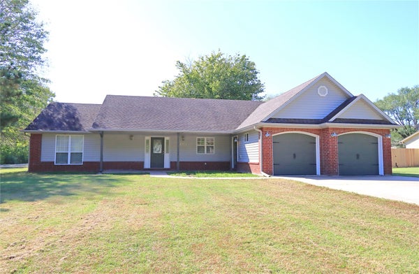 1508 SE 6TH ST, WAGONER, OK 74467 - Image bb3c7faa945a1b066df709ff17591e21/1165032599