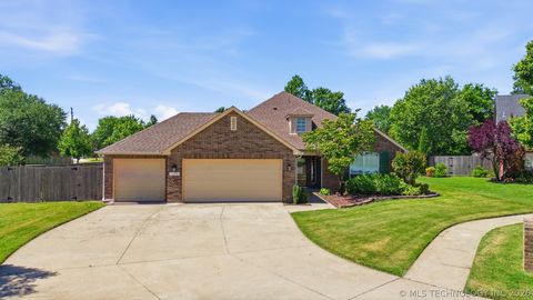 Photo of 13091 E 91st Place N, Owasso, OK 74055 (MLS # 2617190)