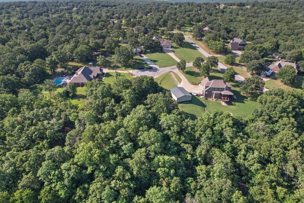 100 W CHEROKEE AVE, SKIATOOK, OK 74070 - Image bbf8ca6dc71cdf89545cb85d254c6d5e/518807010