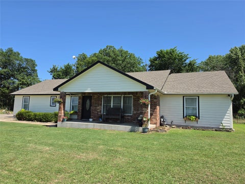 Photo of 1102 Vinson Lane, Allen, OK 74825 (MLS # 2638671)