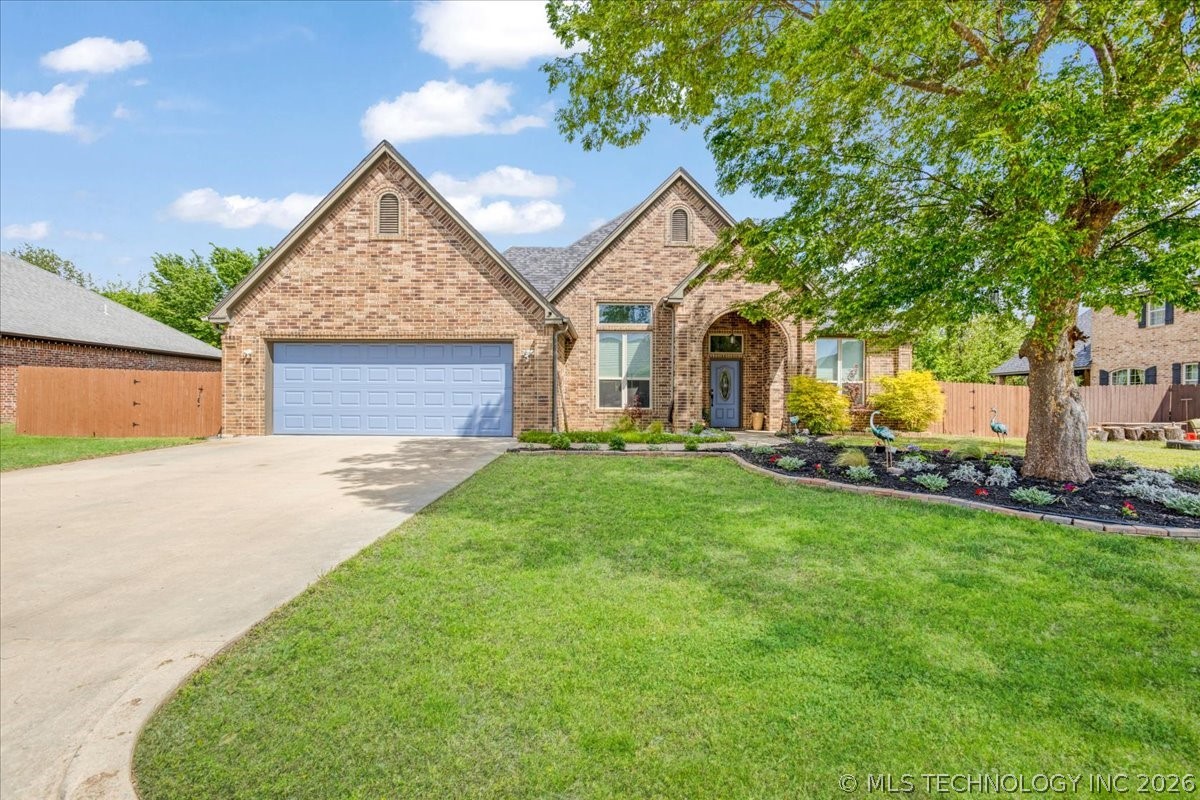 Photo 1 of 42 — 1008 Beretta Boulevard, Durant, OK 74701