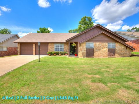 Photo of 7317 E 58th Place, Tulsa, OK 74145 (MLS # 2622599)
