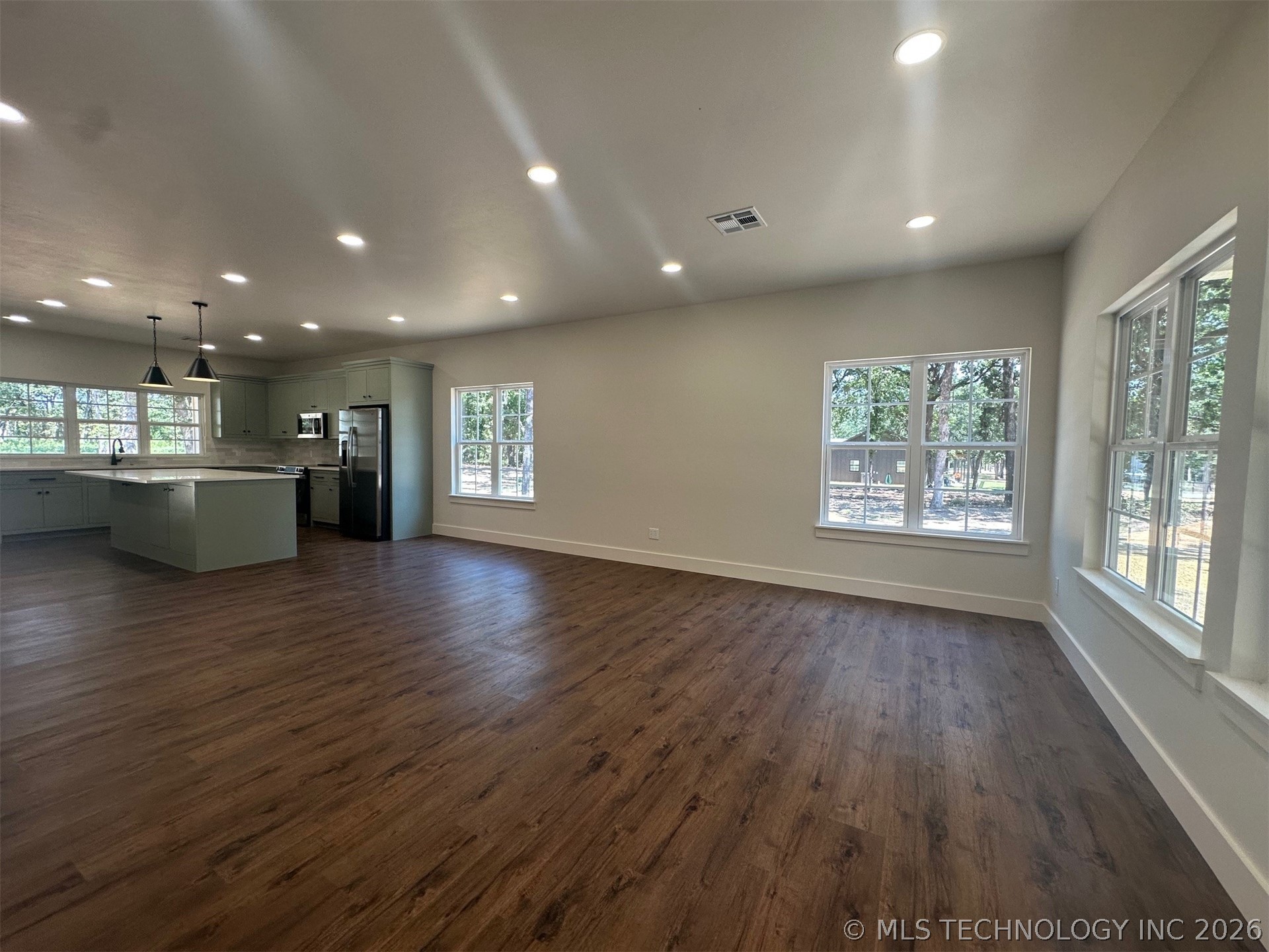 12351 Longboard Loop