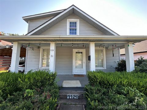 Single Family Residence in Tulsa OK 1128 Atlanta Avenue.jpg