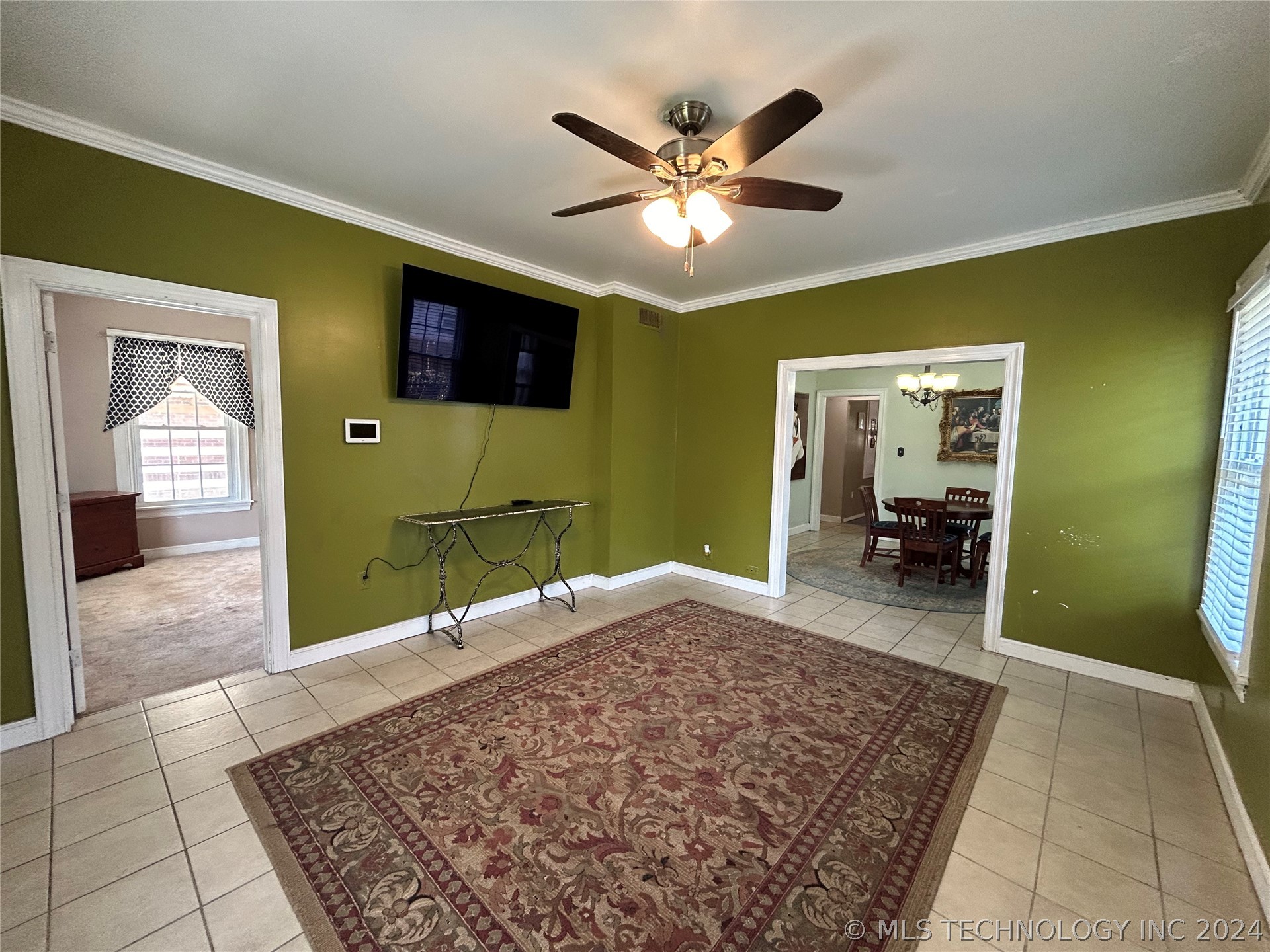 Photo 4 of 33 of 1128 S Atlanta Avenue house