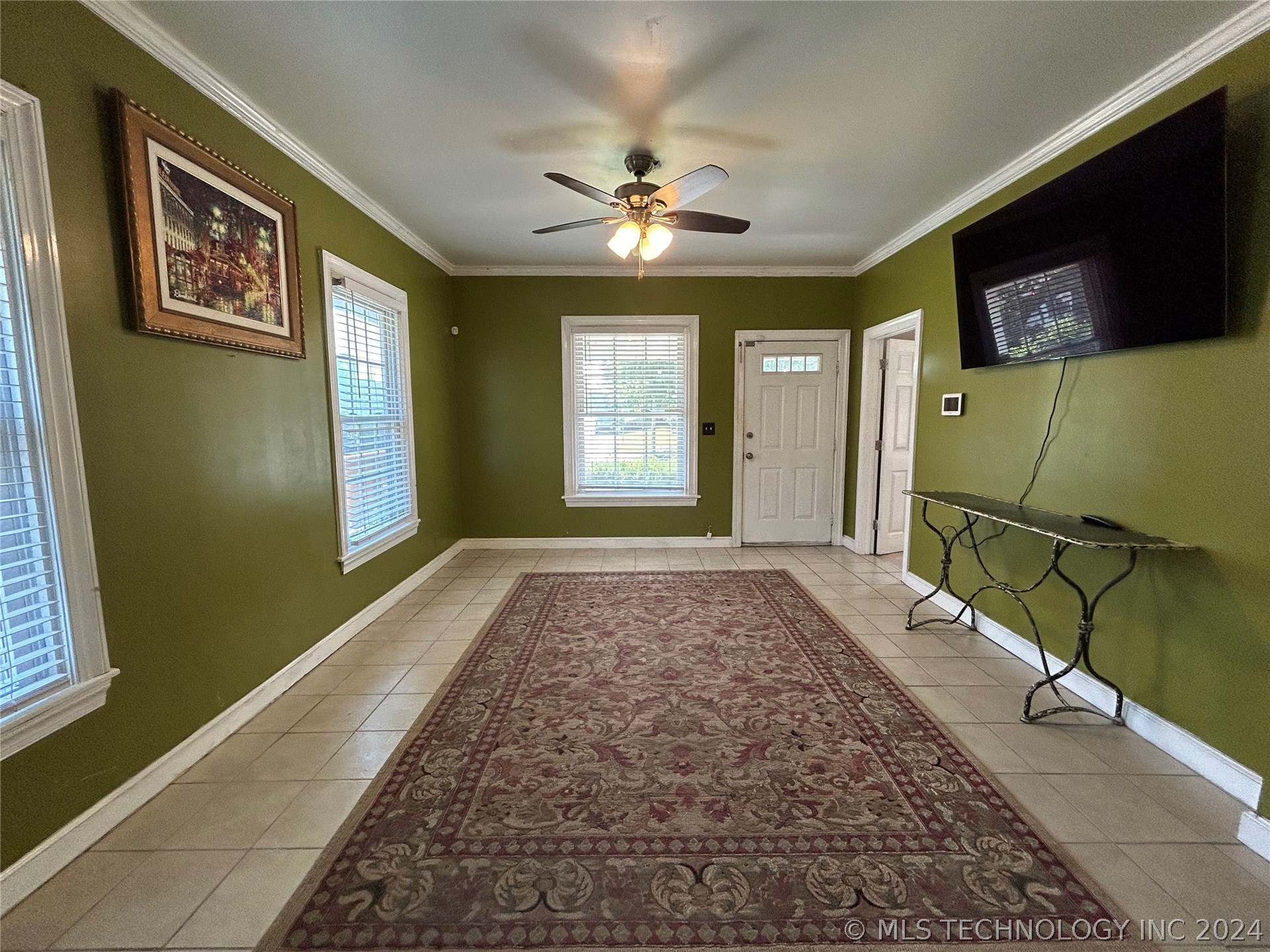 Photo 6 of 33 of 1128 S Atlanta Avenue house