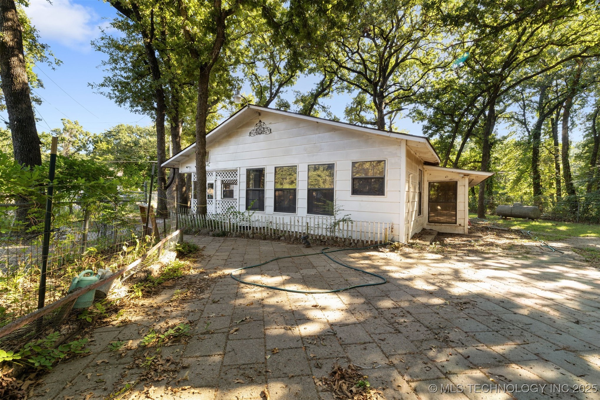 21 Oak Street