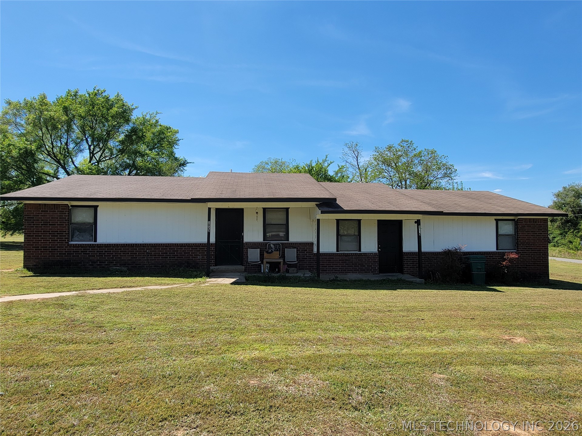 Photo 1 of 16 — 1923 N Maple Street, Sallisaw, OK 74955