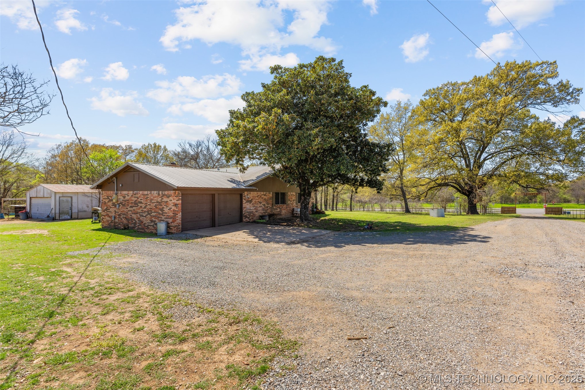 8852 Hwy 69-75