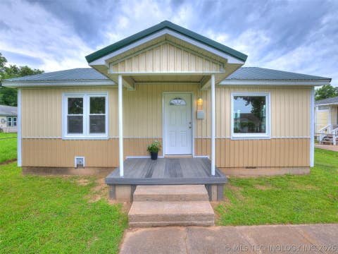 Photo of 516 S 45th West Avenue, Tulsa, OK 74127 (MLS # 2622679)