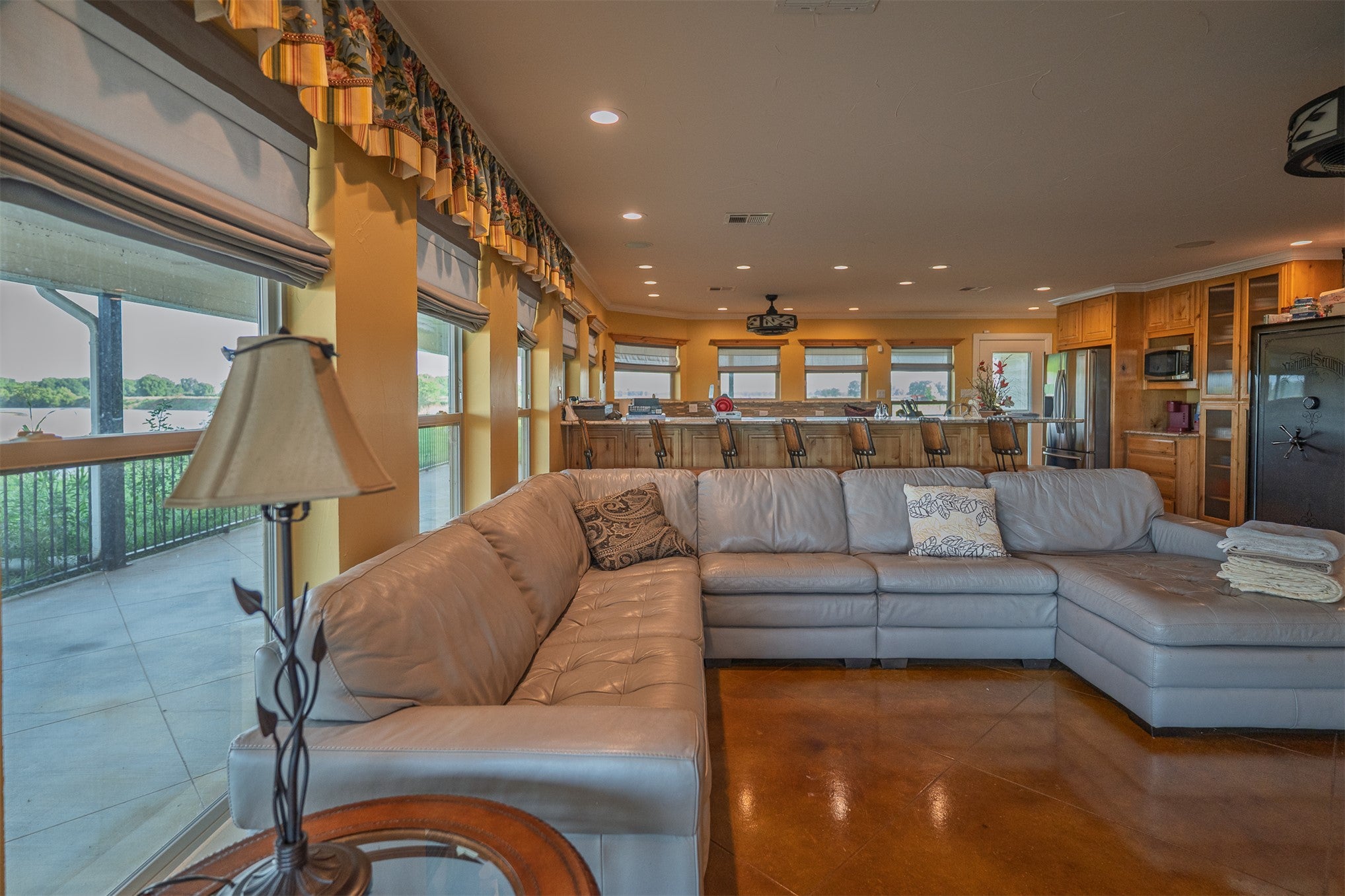 A rare opportunity to own one of Southeastern Oklahomas premier workin – image 67
