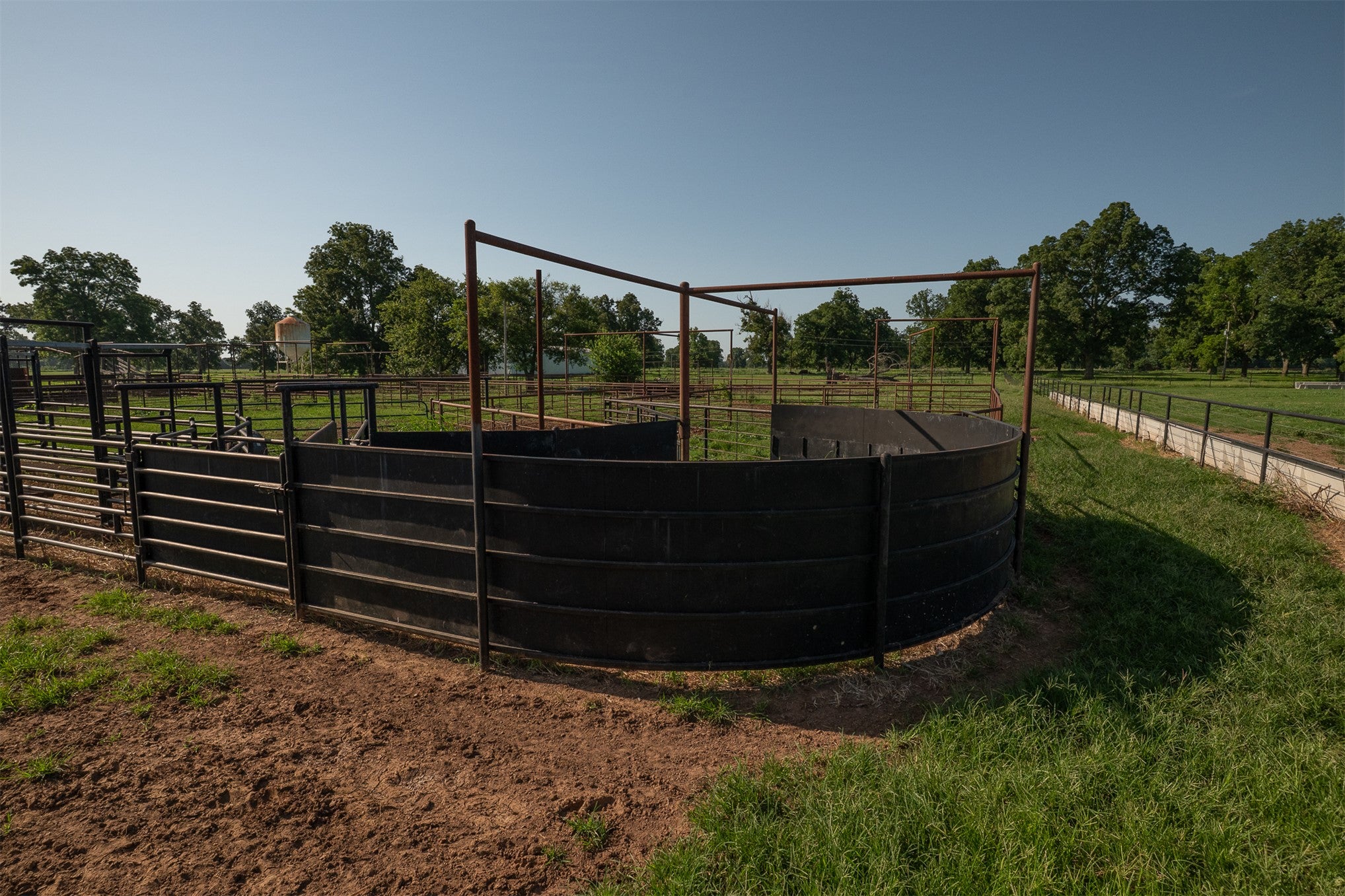 A rare opportunity to own one of Southeastern Oklahomas premier workin – image 99