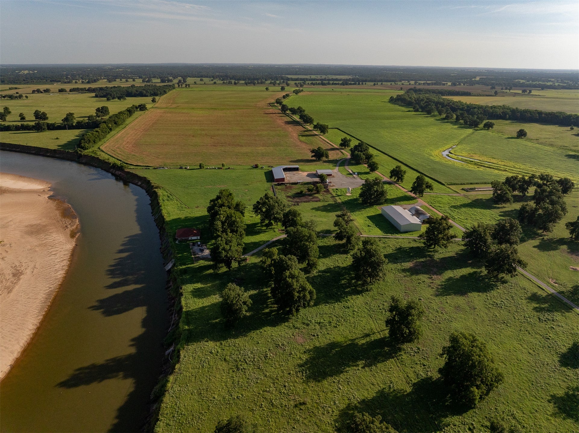 A rare opportunity to own one of Southeastern Oklahomas premier workin – image 10