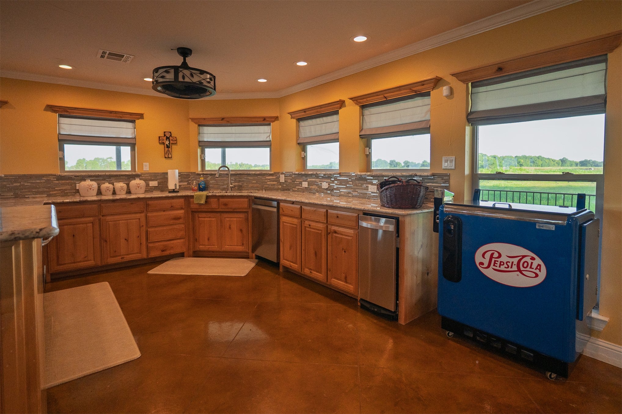 A rare opportunity to own one of Southeastern Oklahomas premier workin – image 70