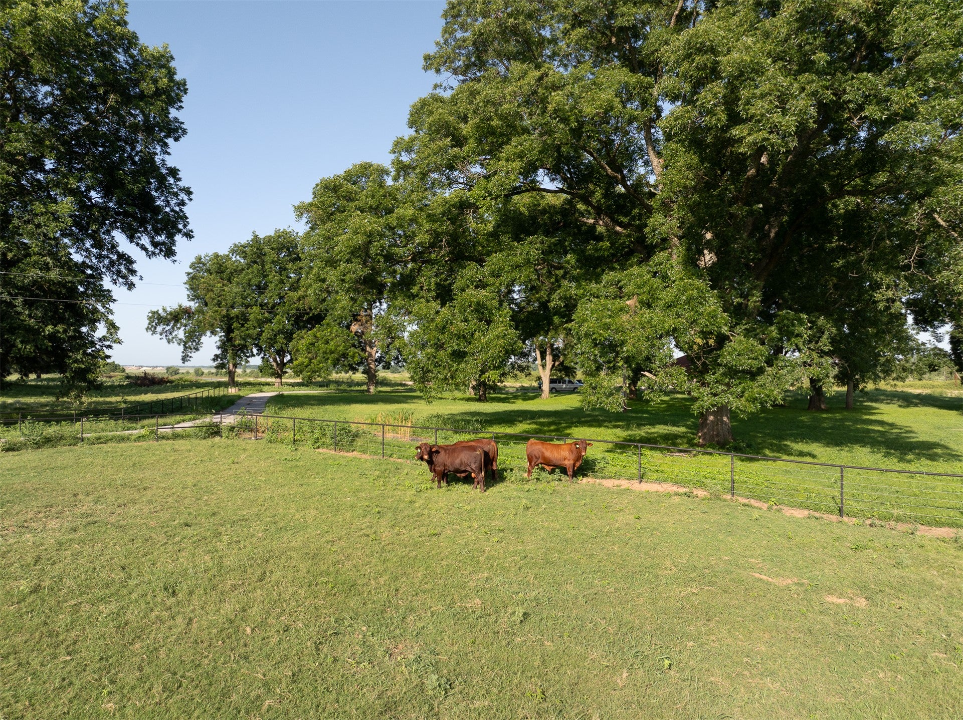 A rare opportunity to own one of Southeastern Oklahomas premier workin – image 33