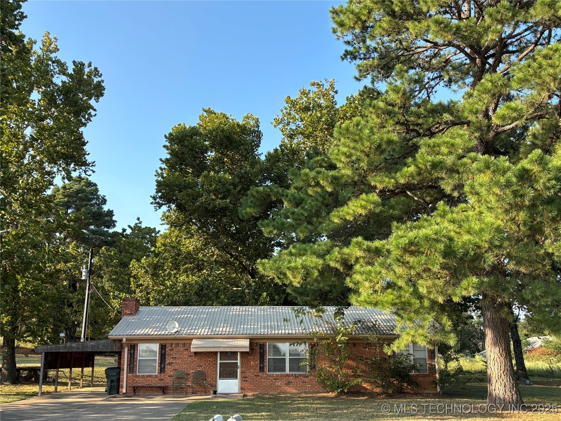 1296 Church