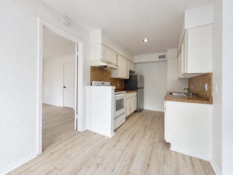 Photo of 4446 E 68th Street #391, Tulsa, OK 74136 (MLS # 2638133)