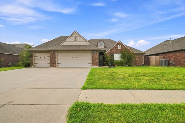 9216 N 144TH EAST AVE, OWASSO, OK 74055 - Image c05f7c9ae710976ee48dcf4e1dc2c60e/3814538249