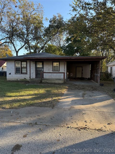 Photo of 616 8th SE, Ardmore, OK 73401 (MLS # 2617090)