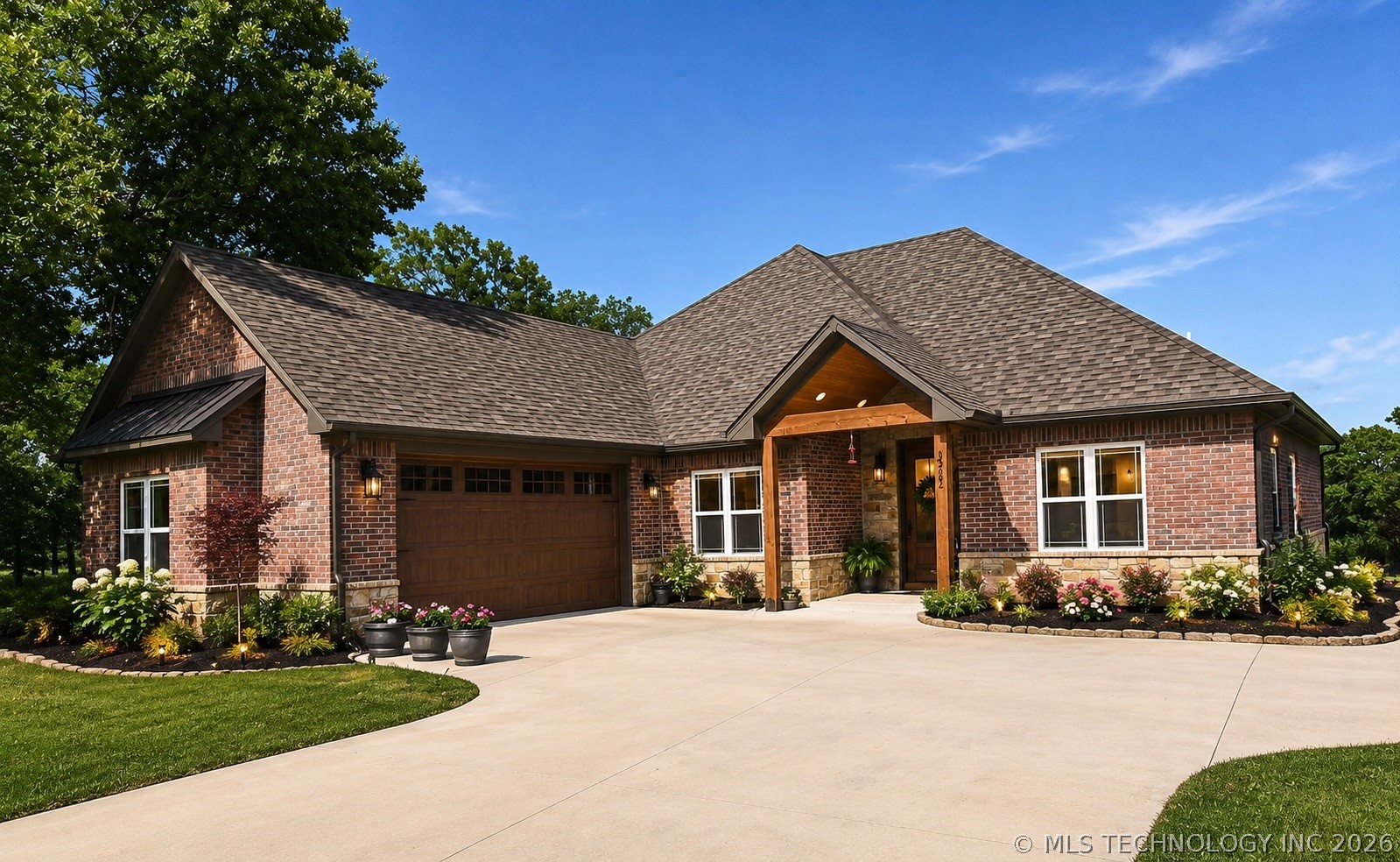 36362 S Summit