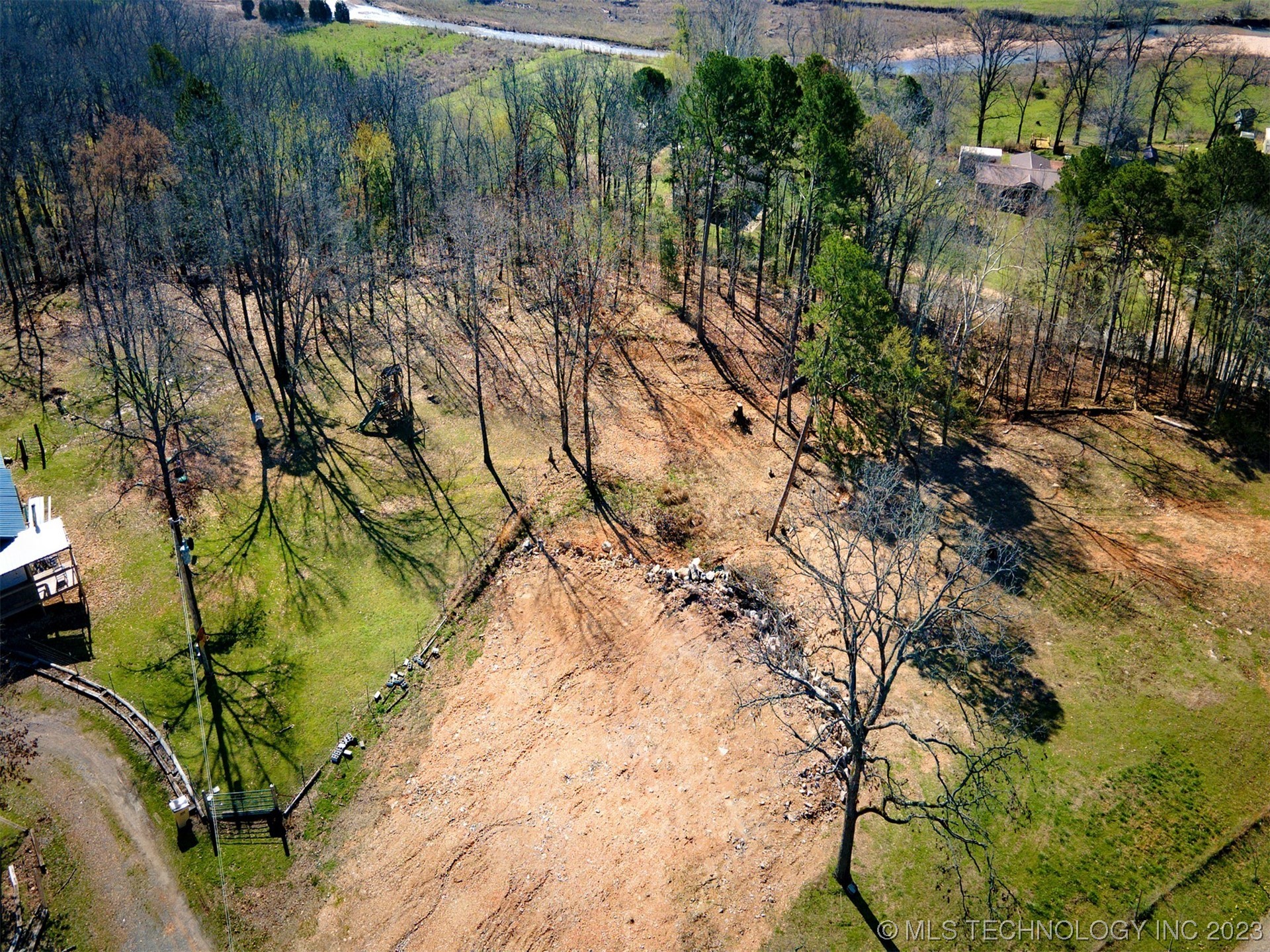 Photo 7 of 50 of 13901 N Pumpkin Hollow Road house