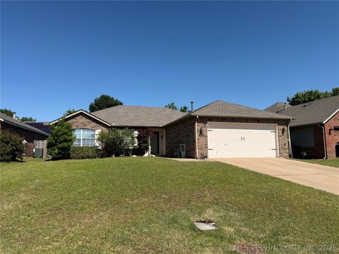 Photo of 4609 S 197th EastAvenue, Broken Arrow, OK 74014 (MLS # 2617463)
