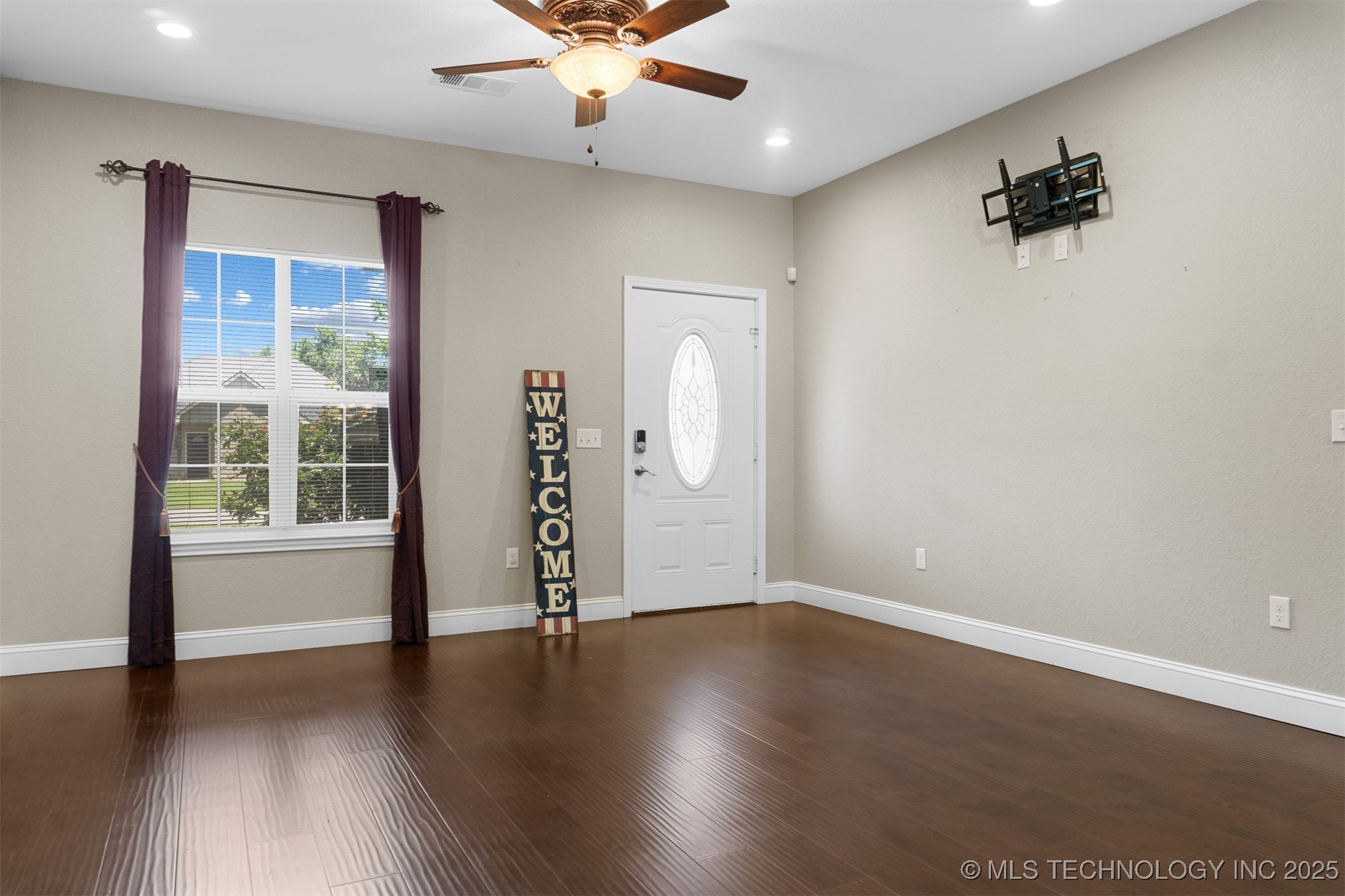 32 Founders Lane