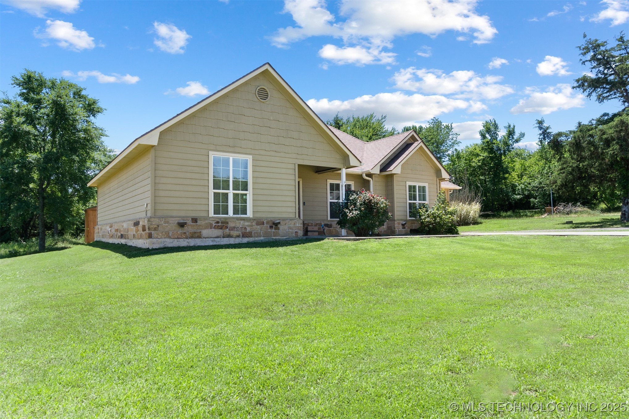 32 Founders Lane