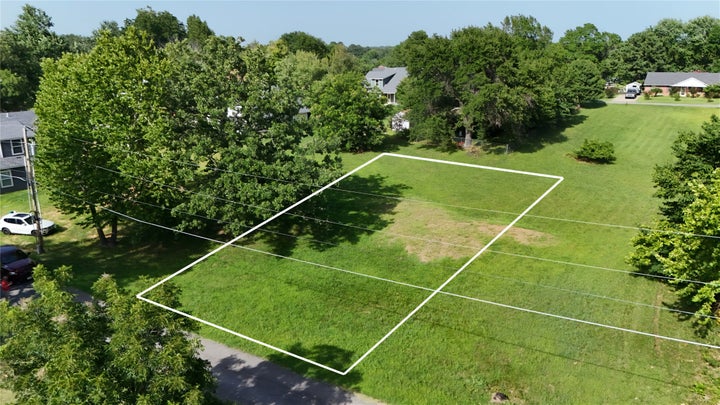 Photo 1 of 13 — 1697 W McGill, Eufaula, OK 74432