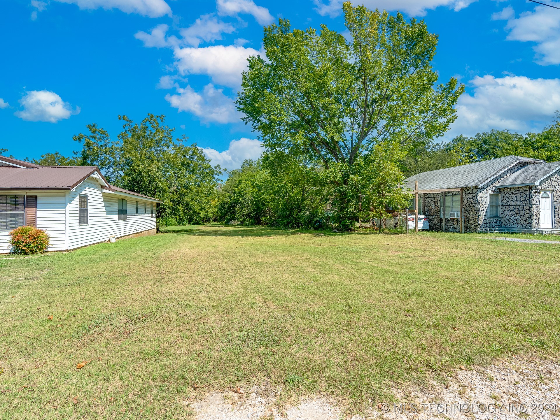 View Ada, OK 74820 property