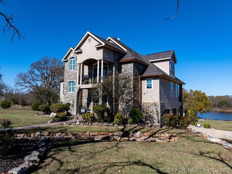 Photo of 2973 N Lakeside Circle, Atoka, OK 74525 (MLS # 2605105)