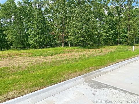 Photo of 791 Winsor Place, Tahlequah, OK 74464 (MLS # 2617403)