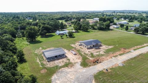 Photo of 6484 Reagan Drive, Eufaula, OK 74432 (MLS # 2615958)