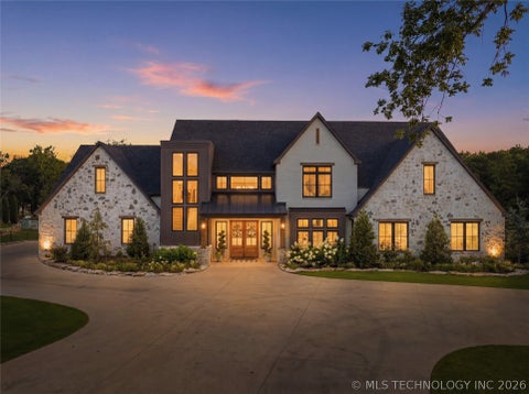 Photo of 17530 E Anthem Ridge Road, Owasso, OK 74055 (MLS # 2625091)