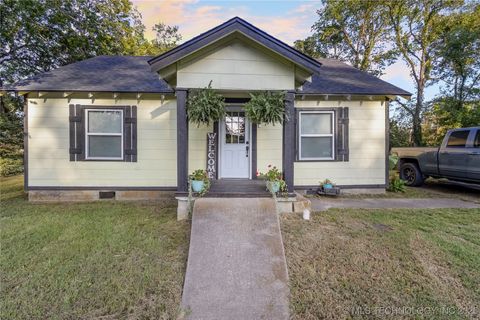 256 N Kentucky Avenue Atoka OK 74525