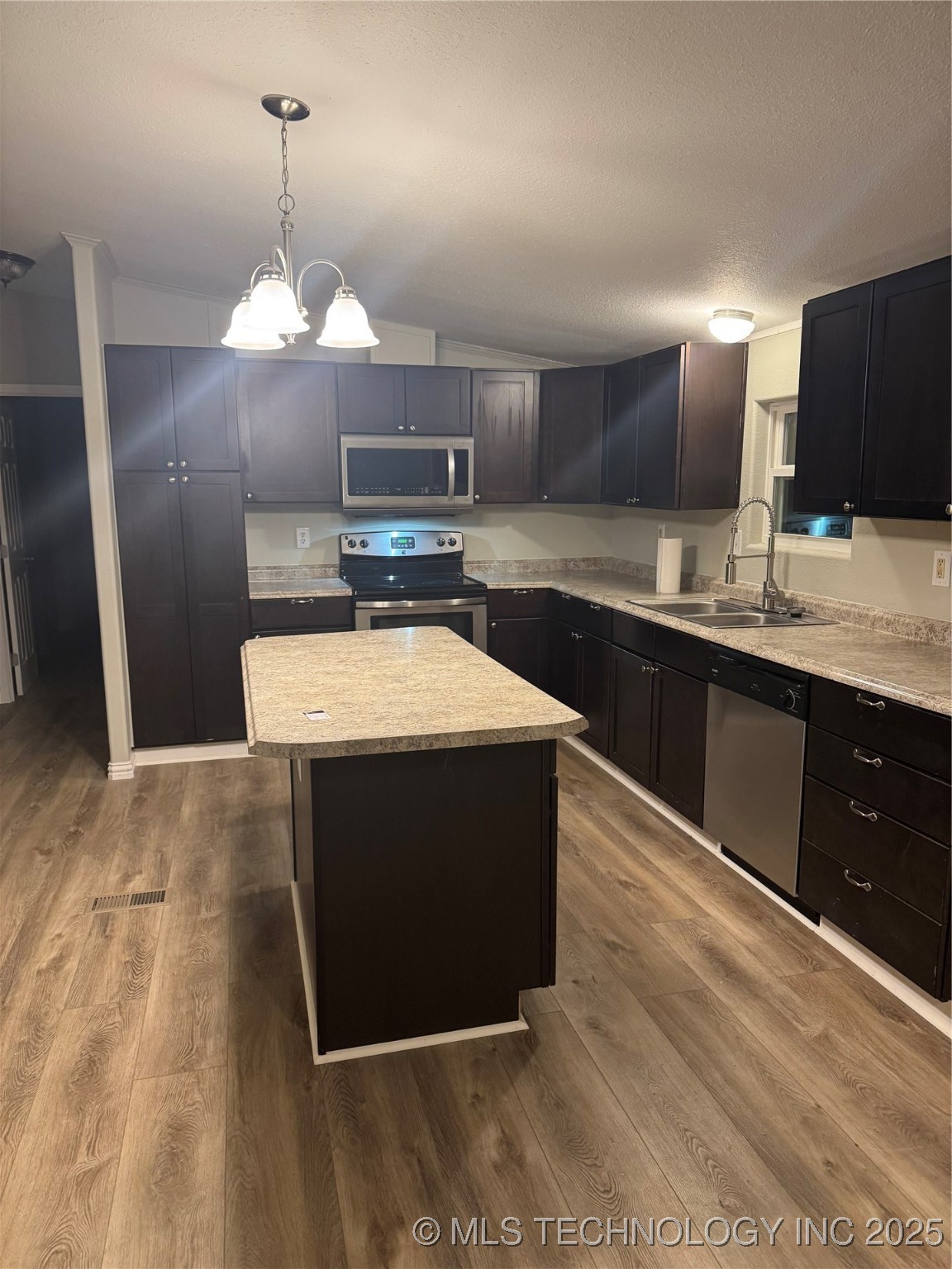 207 W 24th Street