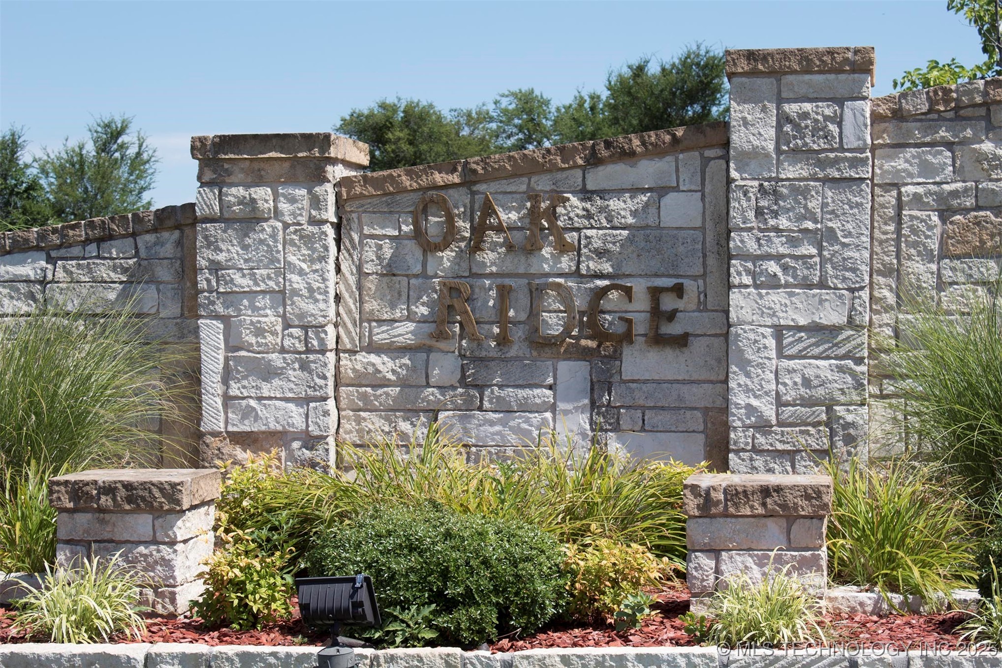 1370 Oak Ridge Drive