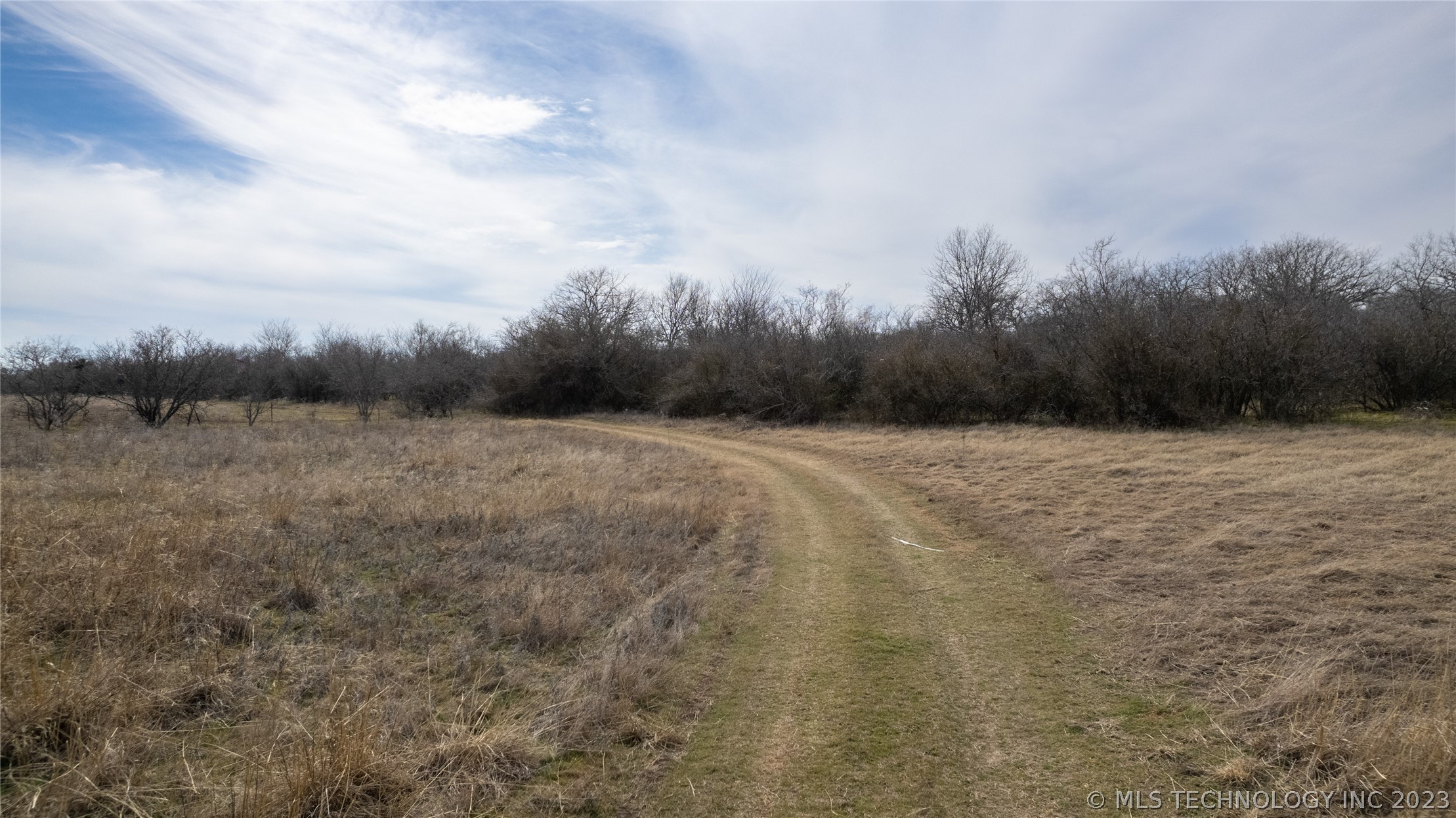 Photo 8 of 9 of Jade Rd land