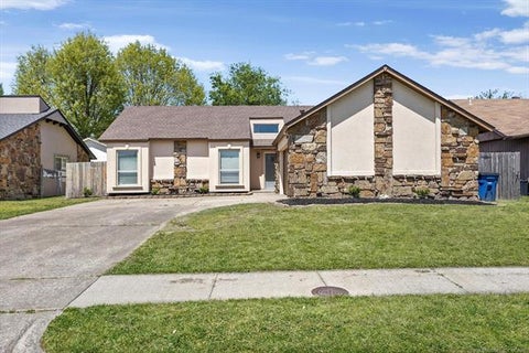 Photo of 12939 E 34th Street, Tulsa, OK 74134 (MLS # 2638076)