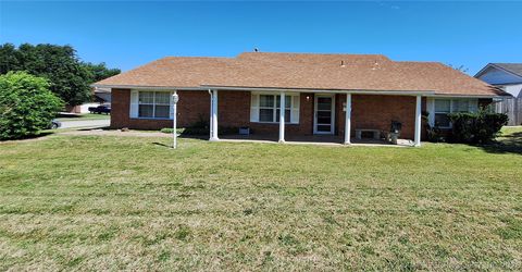 Photo of 7707 E 57th Street, Tulsa, OK 74145 (MLS # 2617058)