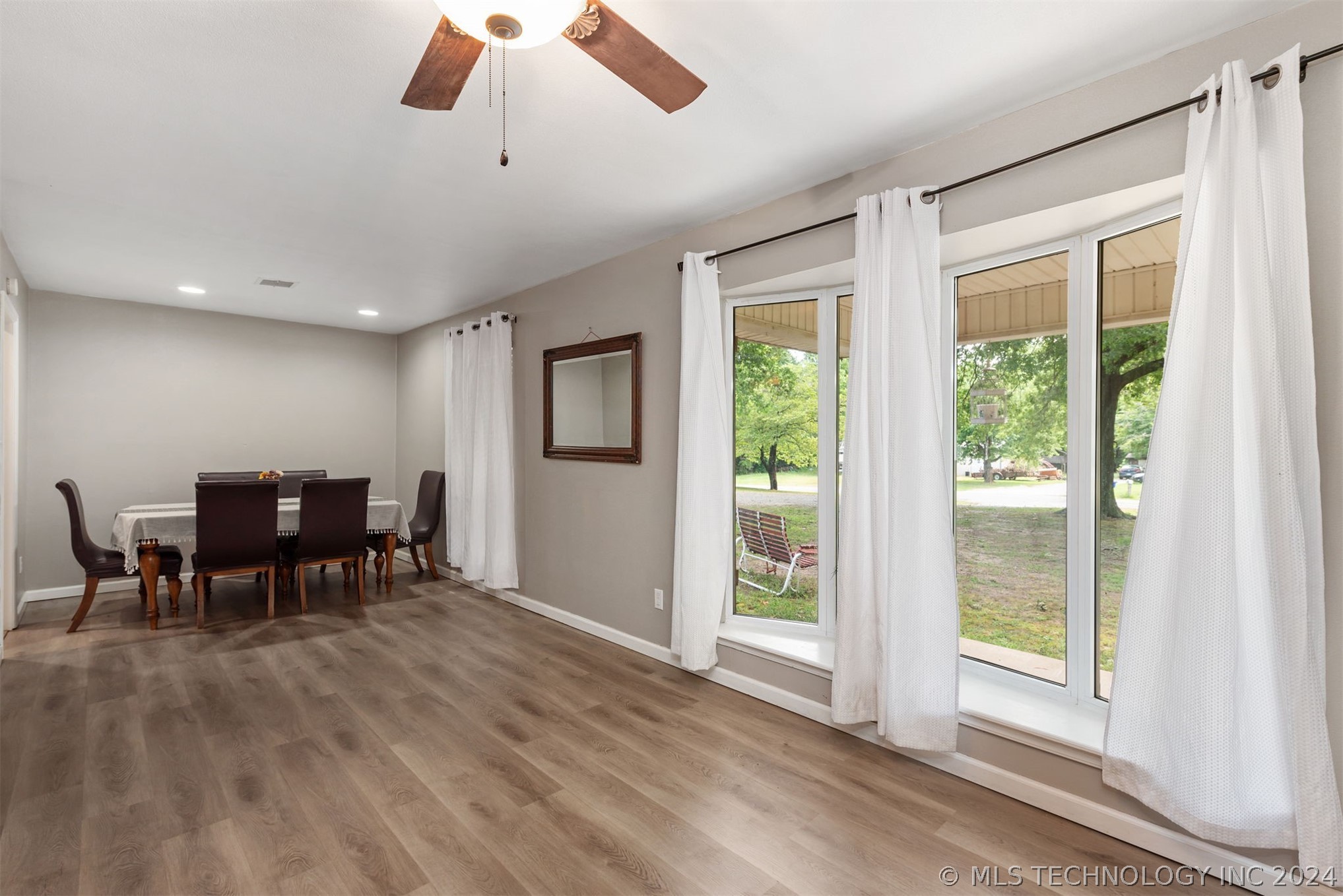 Photo 9 of 31 of 15262 S 314th EastAvenue house