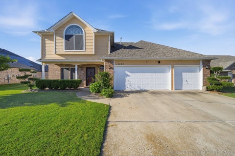 Photo of 13432 E 36th Street, Tulsa, OK 74134 (MLS # 2621968)
