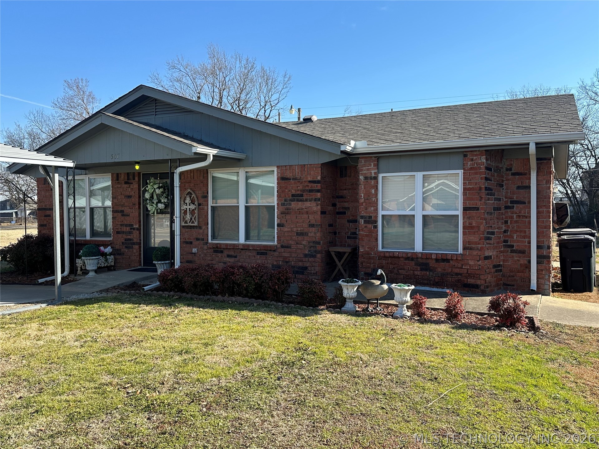 Photo 1 of 18 — 507 S 2nd Street, Morris, OK 74445