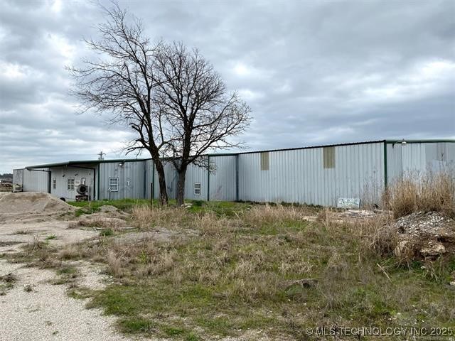 2750 Hwy 48 Highway