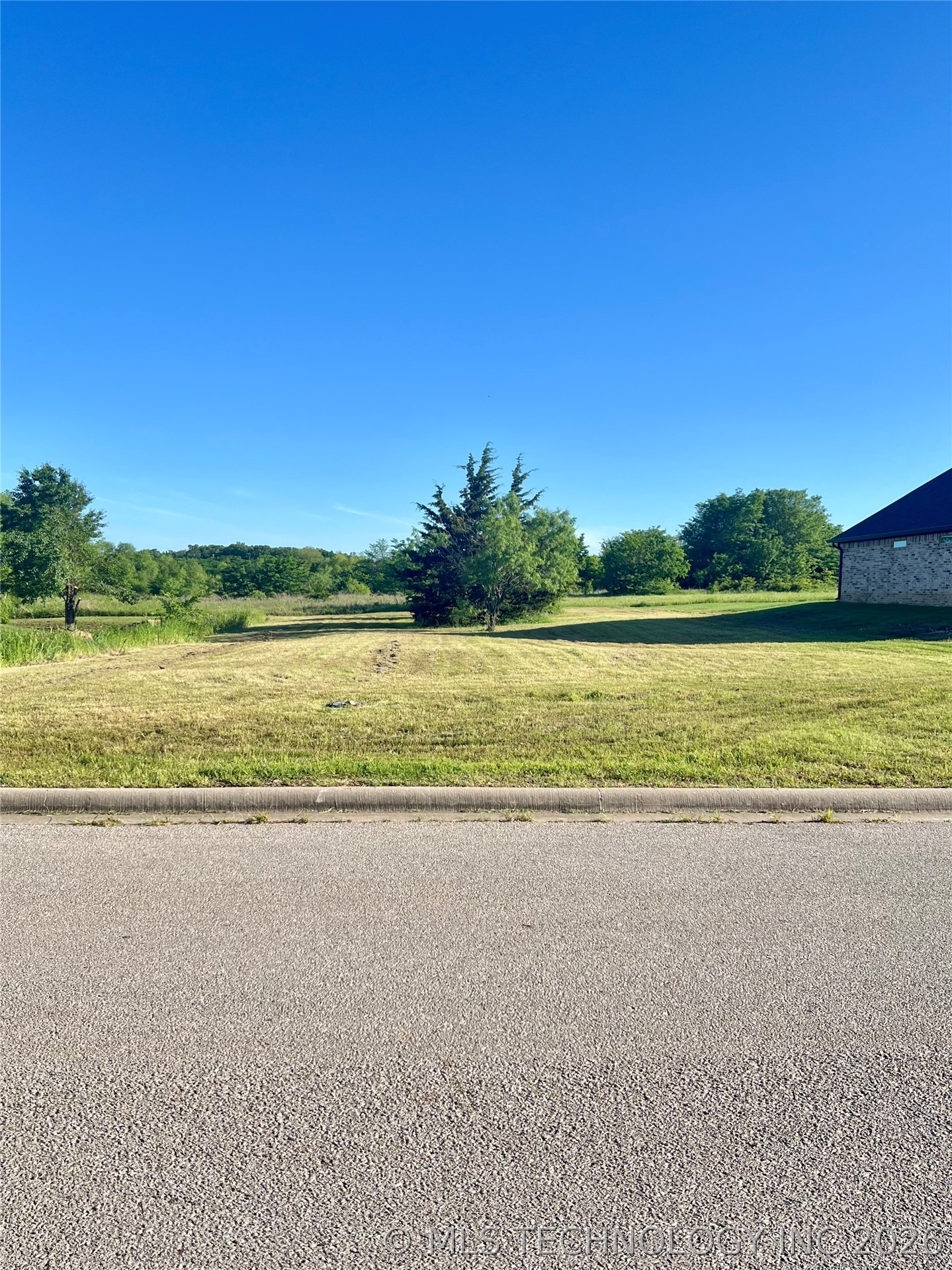 Photo 1 of 1 — 4110 Meadowlark Road, Ardmore, OK 73401