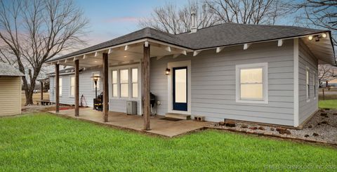MLS: 2508359
