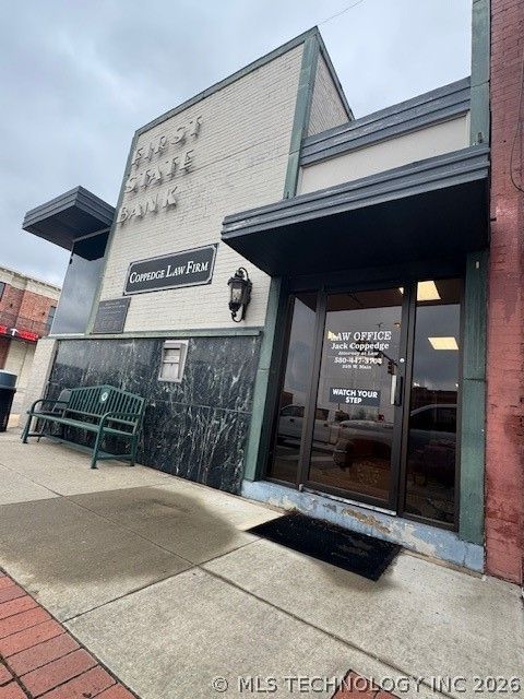 225 W Main Tishomingo OK 73460